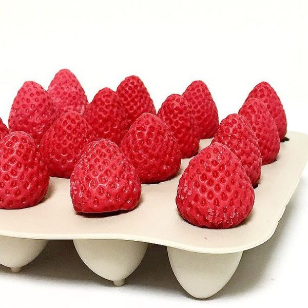 Silicone Soap Mould Strawberry 16 balls (MC342)